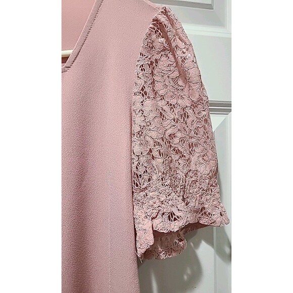 NWT $69 Adrianna Papell Blush Pink Square Neck Slinky Puff Lace Short Sleeve Top - Picture 2 of 9